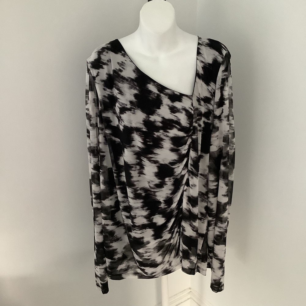 Calvin Klein Black/White Abstract Mesh Blouse Sz. 3X